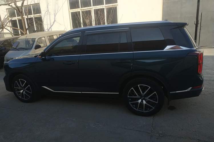 Used GAC Trumpchi GS8 2022 Linghang Series 2.0 TGDI Two-Wheel-Drive Luxury Smart Connectivity Version (7 Seats)