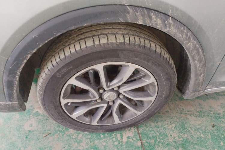 Used Baojun 730 2017 1.5T DCT Flagship Model 7 Seats China V Emission Standard