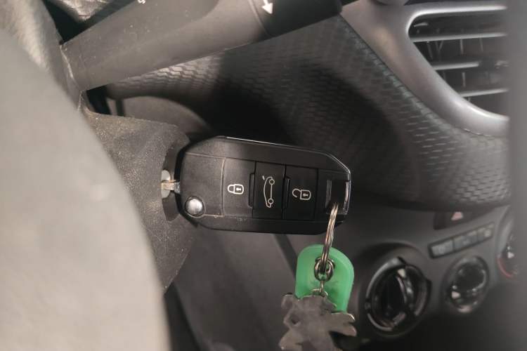 Used Peugeot 2008 2014 1.6L Automatic Trend Edition
