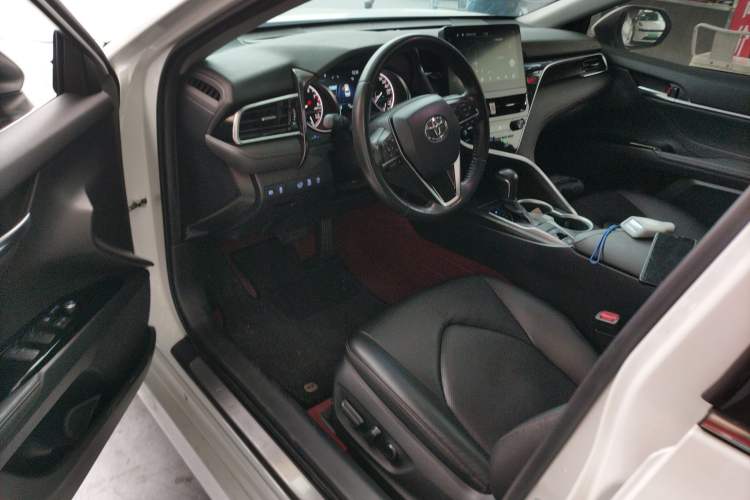 Used Toyota Camry 2023 2.0G Luxury Edition