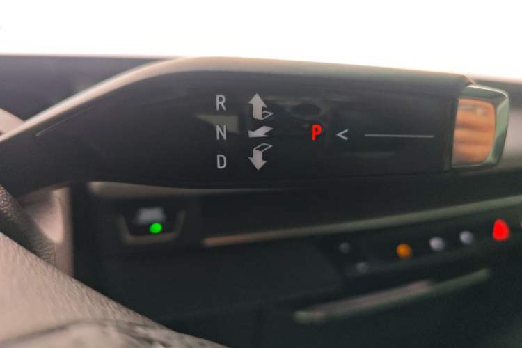 Used Buick GL8 2025 Lu Zun Deluxe Edition
