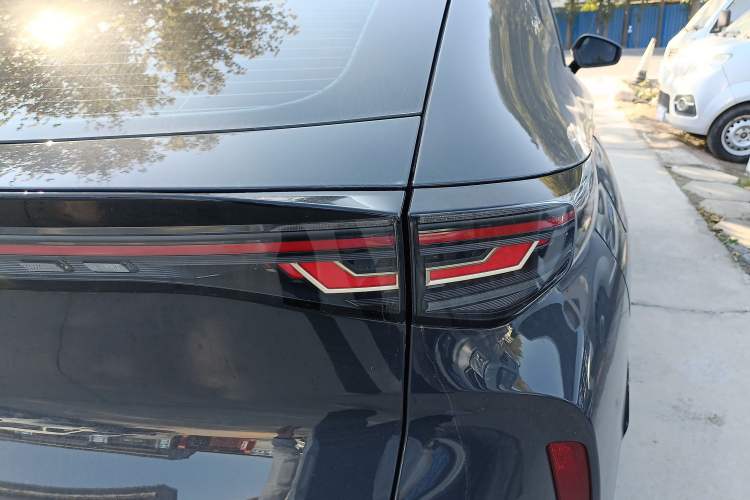 Used Volkswagen ID.UNYX 2024 Pro Long-Range Version
