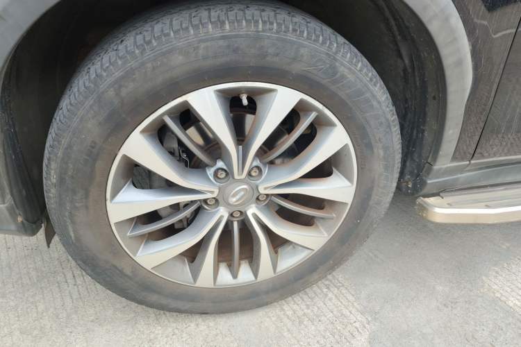 Used GAC Trumpchi GS8 2017 320T Two-Wheel Drive Luxury Smart Connectivity Version (7 Seats)