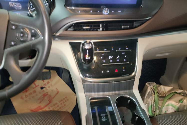 Used Buick GL8 2022 Land Business Class 652T Luxury Model