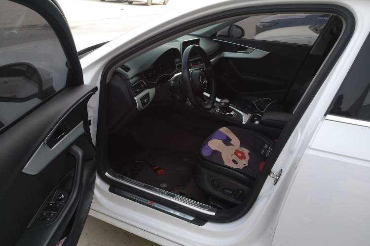 Used Audi A4L 2018 30th Anniversary Edition 40 TFSI Fashion Model