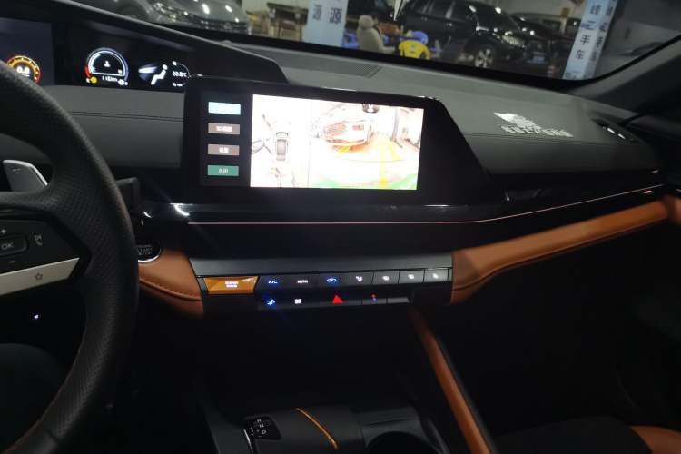 Used Changan UNI-V 2023 1.5T Sport Edition
