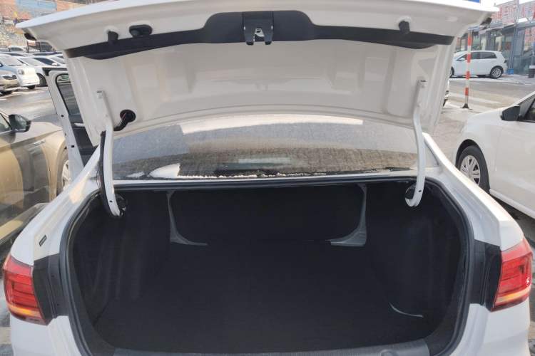 Used Volkswagen Lavida 2019 Lavida Start 1.5L Automatic Trendy Version China VI Standard
