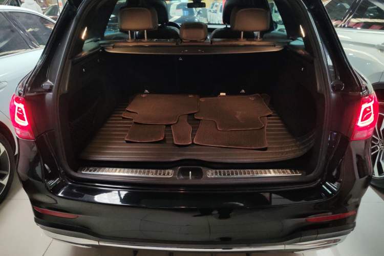 Used Mercedes-Benz GLC 2020 GLC 260 L 4MATIC Luxury Model