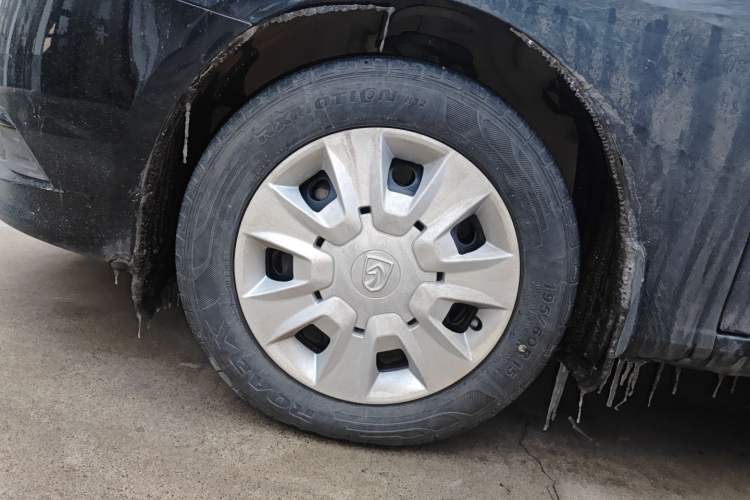 Used Baojun 630 2014 1.5L manual standard version
