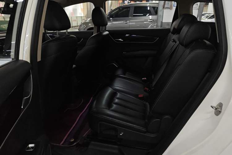 Used BYD Song MAX 2017 1.5T Automatic Smart Connect Elite 7-Seater
