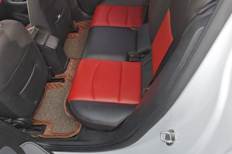 Used Chevrolet Cruze 2018 320 Automatic Pioneer Sunroof Edition
