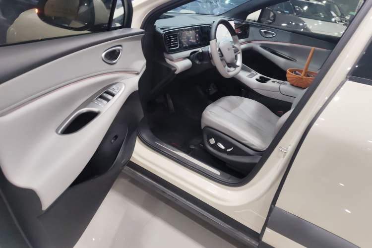 Used BYD Sealion 06 New Energy 2025 Model EV 605 Navigation Plus Edition
