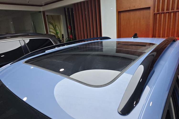 Used Volkswagen Tharu 2025 NewRui 300TSI Prestige Edition
