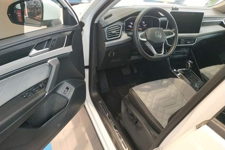 Used Volkswagen Tayron 2023 300TSI Two-Wheel-Drive Luxury Plus Advanced Edition