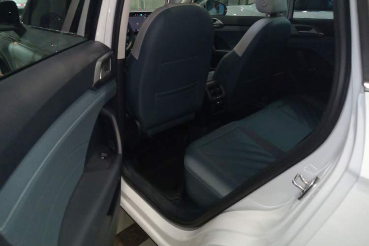 Used Volkswagen Tharu 2023 300TSI Two-Wheel-Drive Full Moon Edition