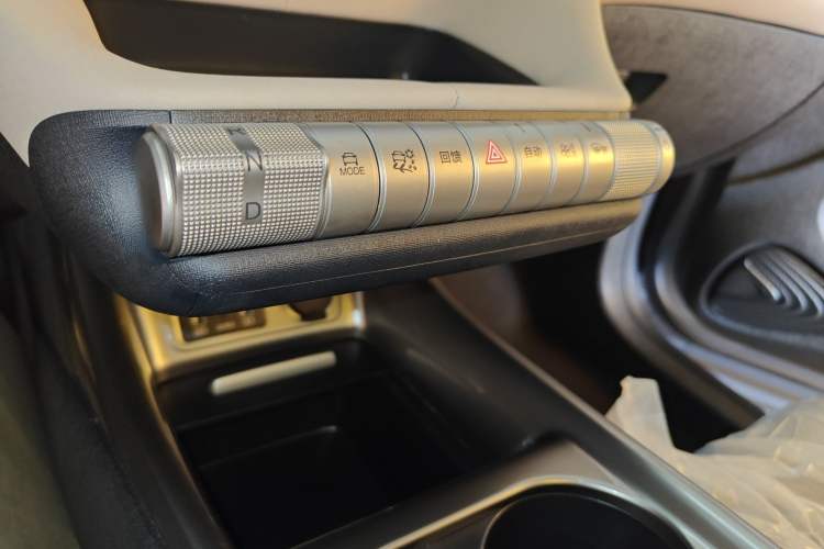 Used BYD Dolphin 2023 420 km Fashion Edition
