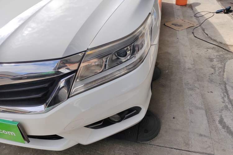 Used Honda Crider 2013 1.8L automatic luxury edition
