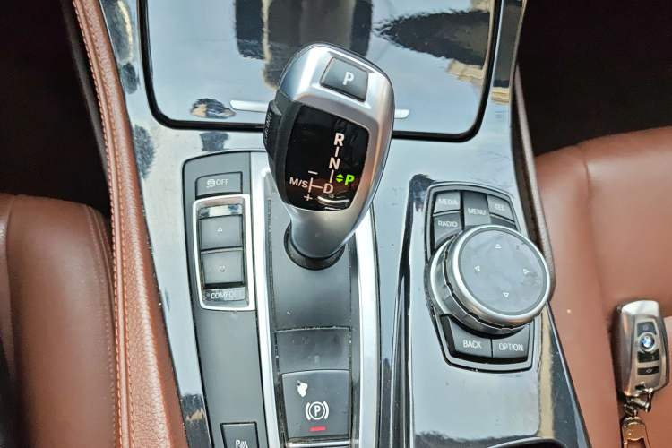 Used BMW 5 Series 2014 520Li Elegant Model