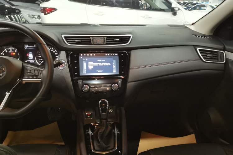 Used Nissan Qashqai 2022 2.0L CVT XV Premier Luxury Edition
