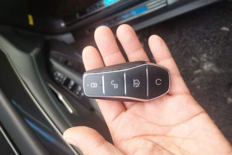 Used BYD Qin L 2024 DM-i 120KM Excellence Model
