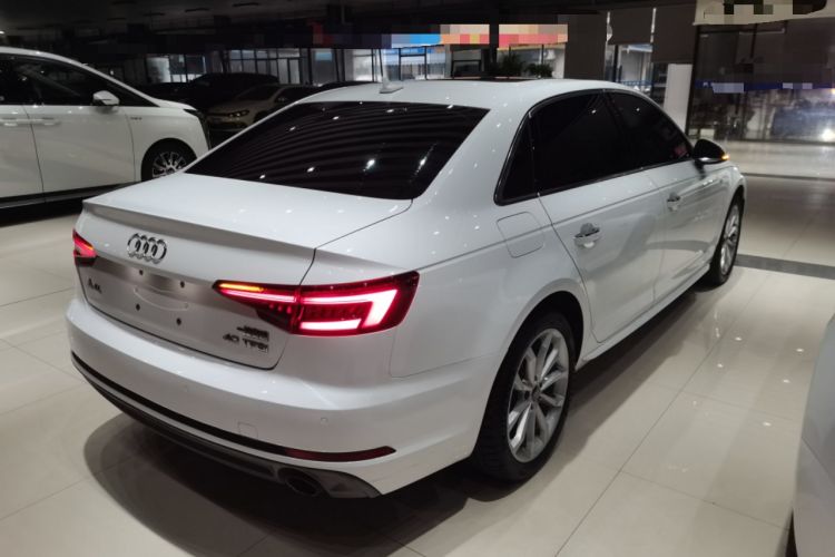 Used Audi A4L 2018 30th Anniversary Edition 40 TFSI Fashion Model
