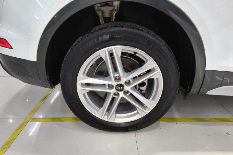 Used Audi Q5L 2023 40T Fashionable and Elegant Version