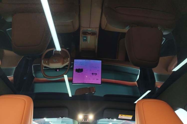 Used ONVO L60 2024 60 kWh All-Wheel Drive
