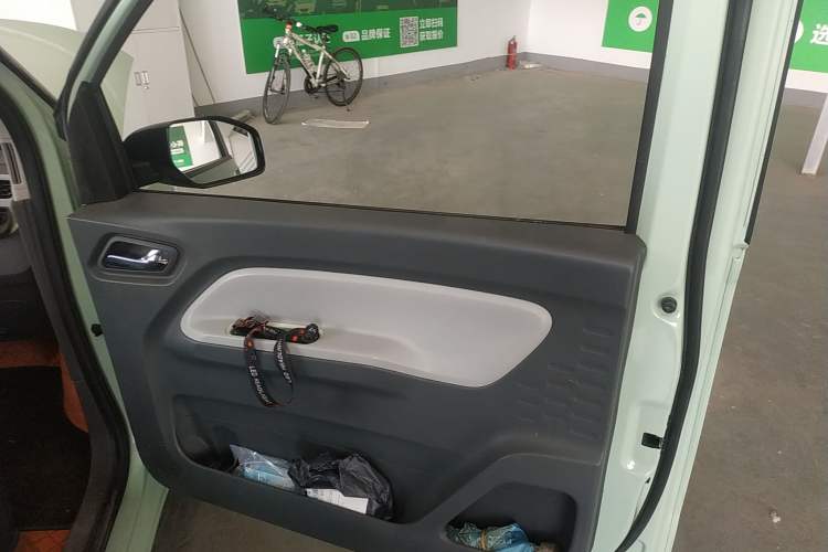 Used Wuling Hongguang MINIEV 2021 Macaron Premium Model – Lithium Iron Phosphate
