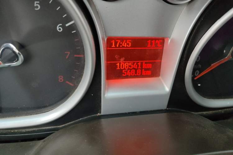 Used Ford Focus 2013 Sedan Classic 1.8L Manual Base Model