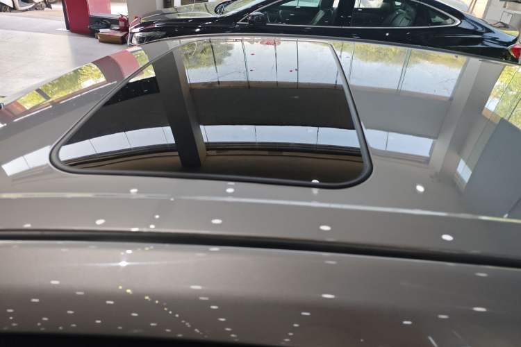 Used Toyota Avalon 2022 Dual-Engine 2.5L XLE Premium Edition
