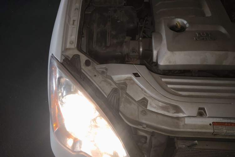 Used Roewe W5 2014 1.8T 2WD Automatic Tharu Special Edition