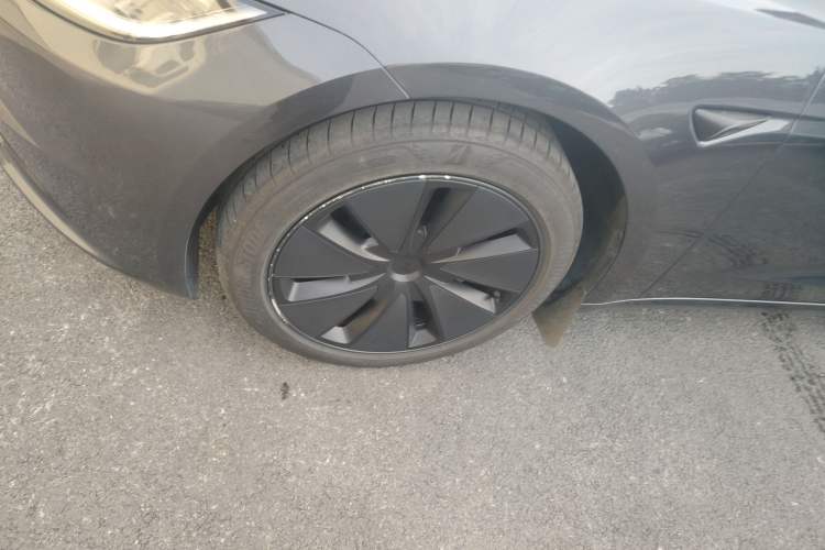 Used Tesla Model 3 2025 Rear-Wheel-Drive Version