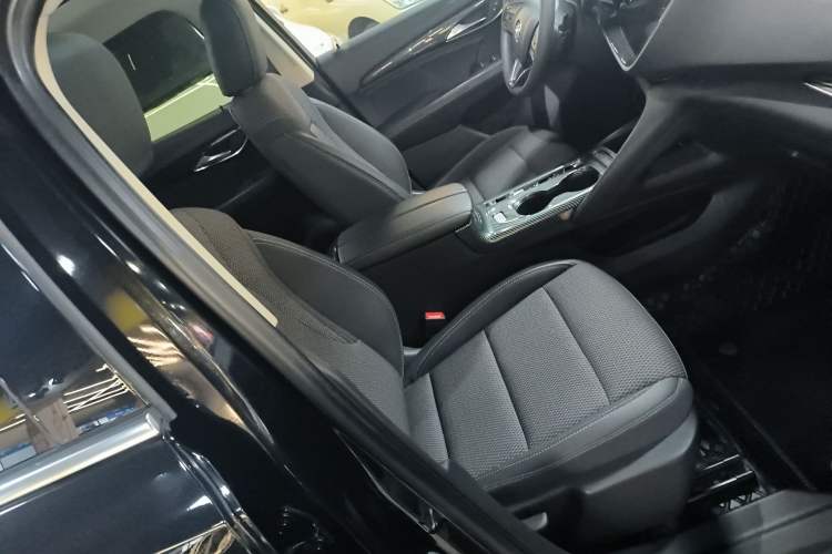 Used Buick Envision 2020 Onix S 652T Two-Wheel Drive Elite Model
