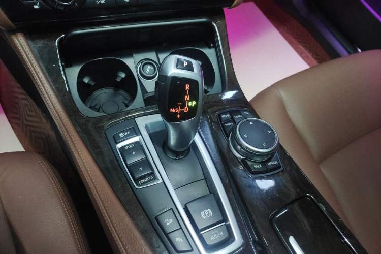 Used BMW 5 Series 2017 528Li xDrive Leading Model