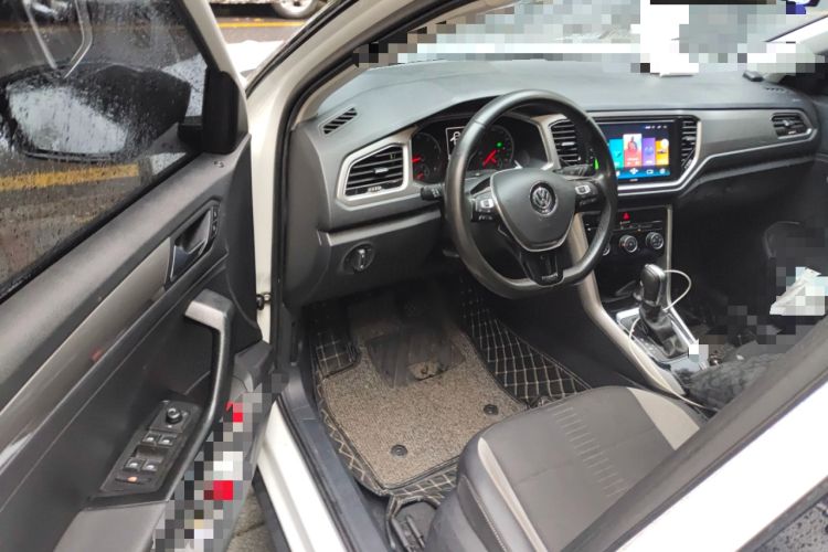 Used Volkswagen T-ROC 2018 230TSI DSG Two-Wheel Drive Advanced Version China V Standard
