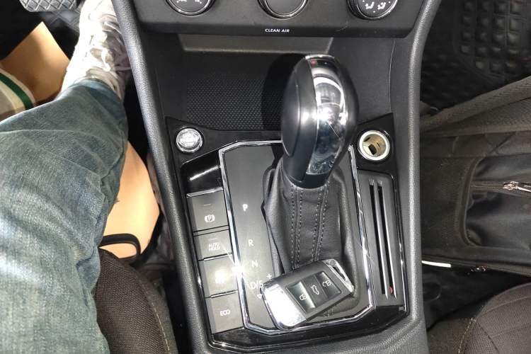 Used Volkswagen Lavida 2021 280TSI DSG Comfort Edition
