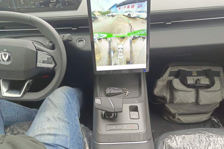 Used Changan Eado 2025 Blue Whale 1.5T 500Bar Prestige Model
