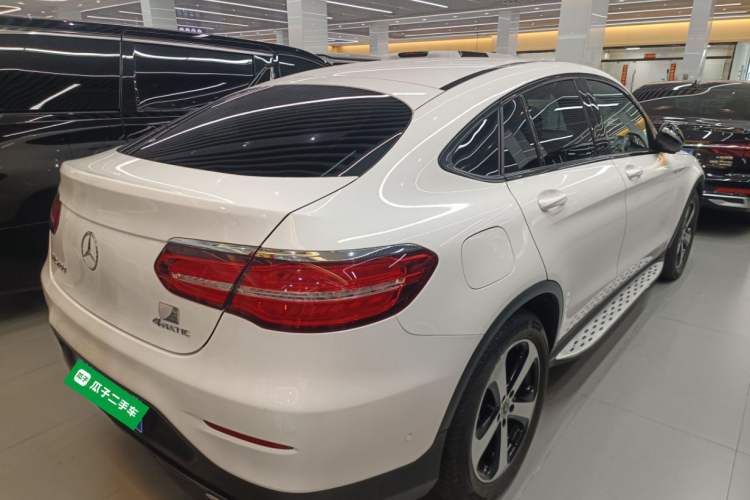 Used Mercedes-Benz GLC Coupe 2017 GLC 200 4MATIC Coupe SUV
