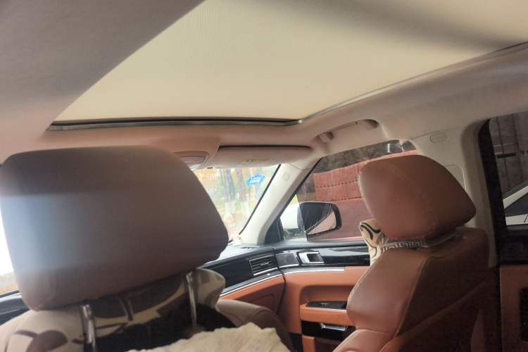 Used Zotye T700 2017 1.8T Dual-Clutch Prestige Model
