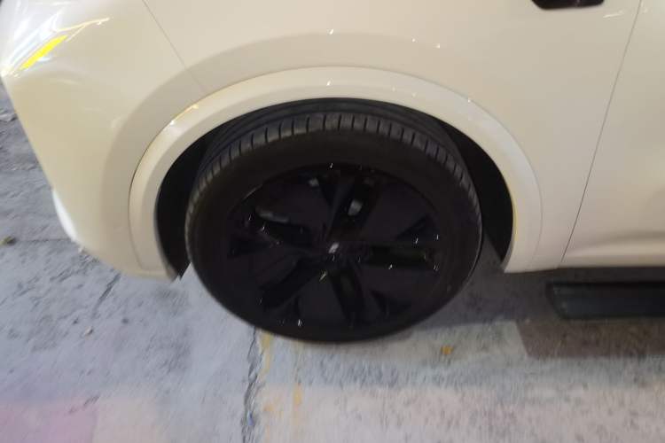 Used Li Auto L9 2022 Max model