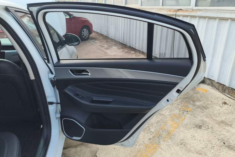 Used Chery Arrizo 5 2019 1.5L CVT Leisure Edition China V standard
