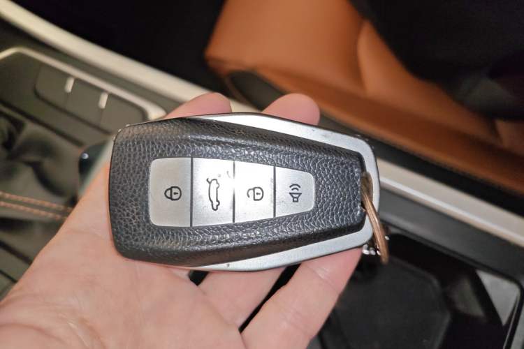 Used Geely Auto Vision X6 2020 1.4T CVT Luxury Edition
