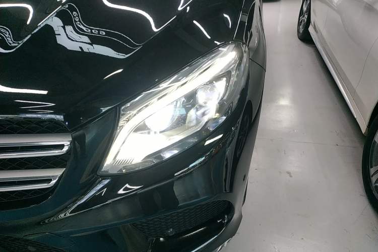 Used Mercedes-Benz GLE 2016 GLE 320 4MATIC Luxury Model
