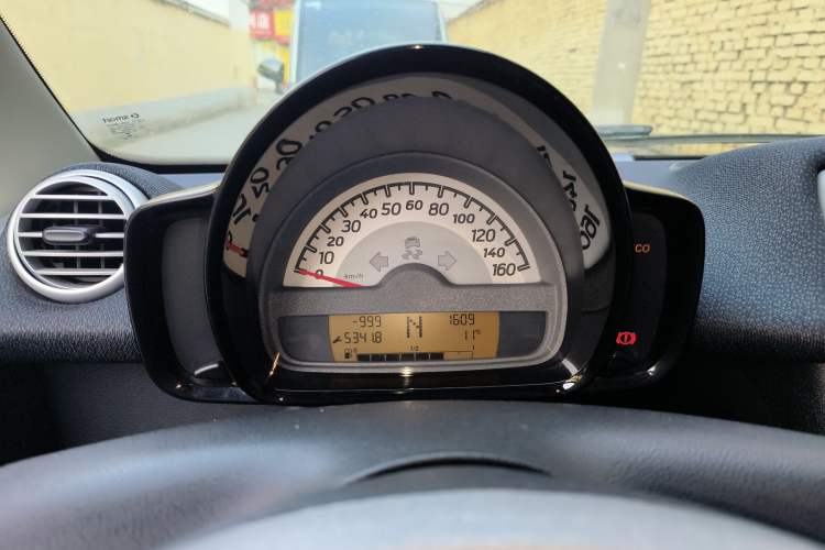 Used  fortwo 2014 1.0 MHD Hardtop New Year Special Edition
