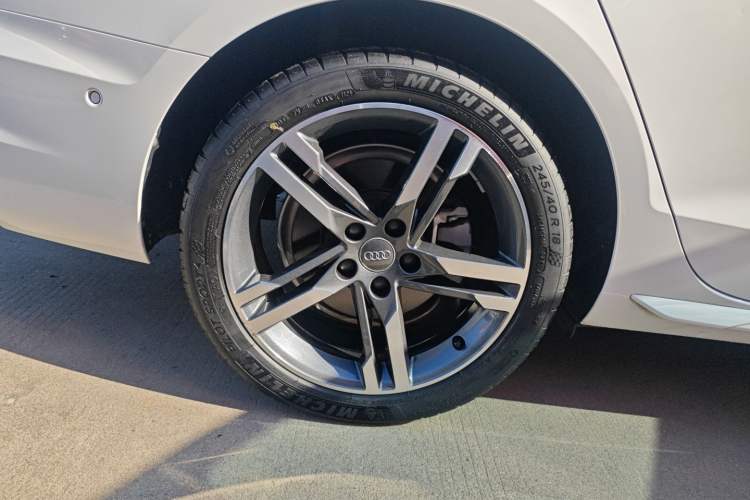 Used Audi A4L 2020 40 TFSI Luxury Dynamic Model
