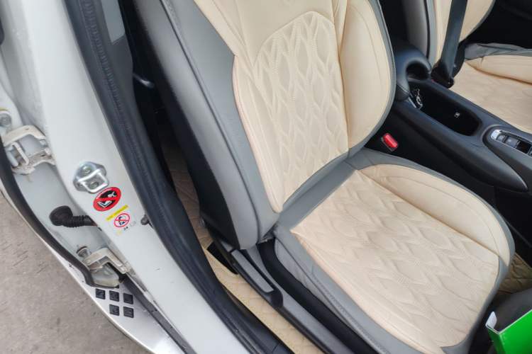 Used Honda XR-V 2015 1.5L LXi CVT Classic Edition
