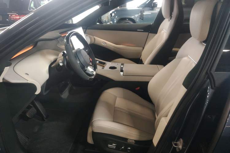 Used  YU7 2025 Ultra-Long Range High-Performance All-Wheel-Drive Max Edition