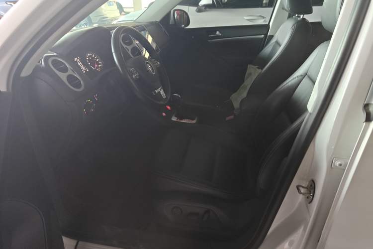 Used Volkswagen Tiguan L 2017 300TSI Automatic Two-Wheel Drive Silk Road Comfort Edition