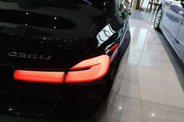 Used BMW 5 Series 2022 Updated 530Li Leading Edition Luxury Package
