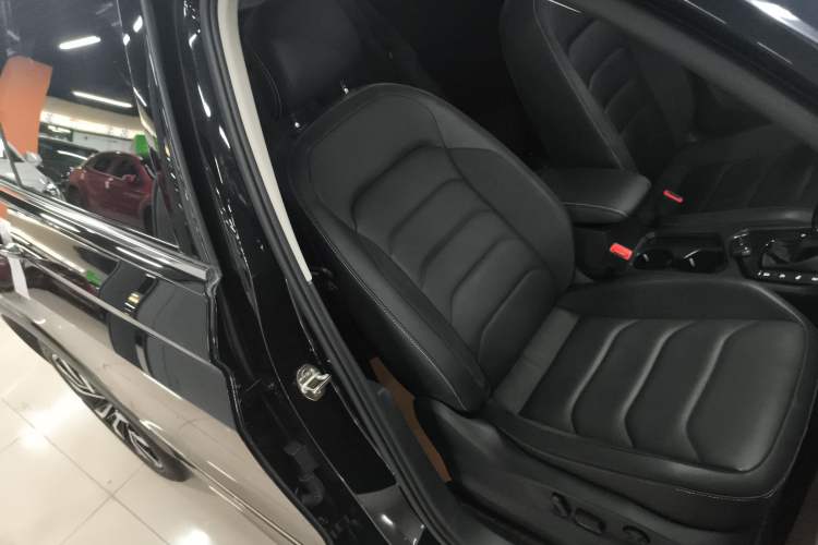 Used Volkswagen Tiguan L 2021 330TSI Automatic Two-Wheel Drive R-Line Enhanced Edition